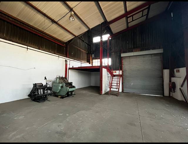 371M² WAREHOUSE TO LET IN ANDERBOLT
